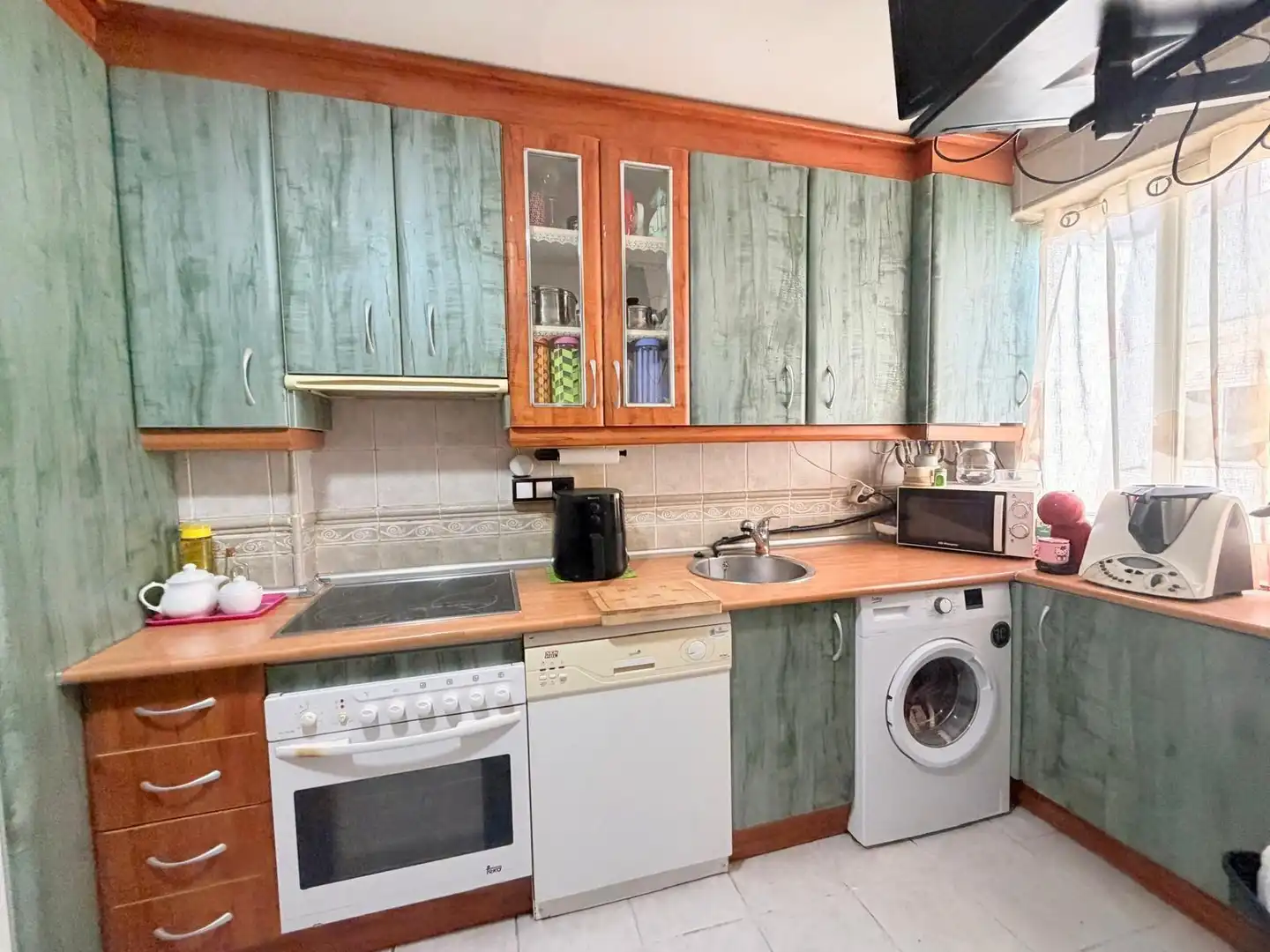 Kitchen of Flat for sale in Mérida  with Air Conditioner, Heating and Terrace