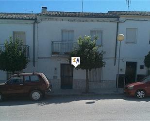 Exterior view of Single-family semi-detached for sale in Martos  with Terrace and Swimming Pool