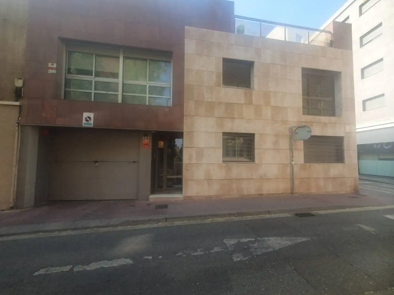 Außenansicht von Lagerraum zum Verkauf in Sabadell