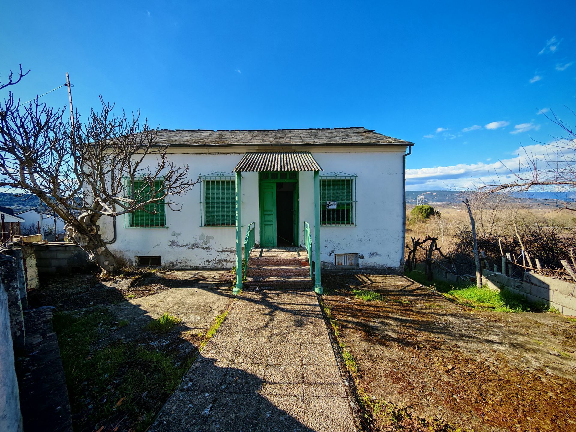 Exterior view of House or chalet for sale in Castropodame  with Private garden and Storage room