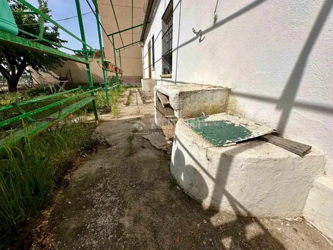 Detached homes for sale in Marchamalo  with Heating