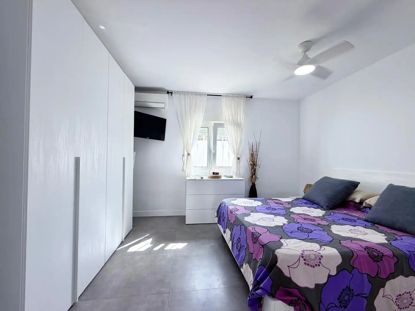 Habitación de Casa o chalet en venta en Roquetas de Mar con Aire acondicionado, Calefacción y Jardín privado