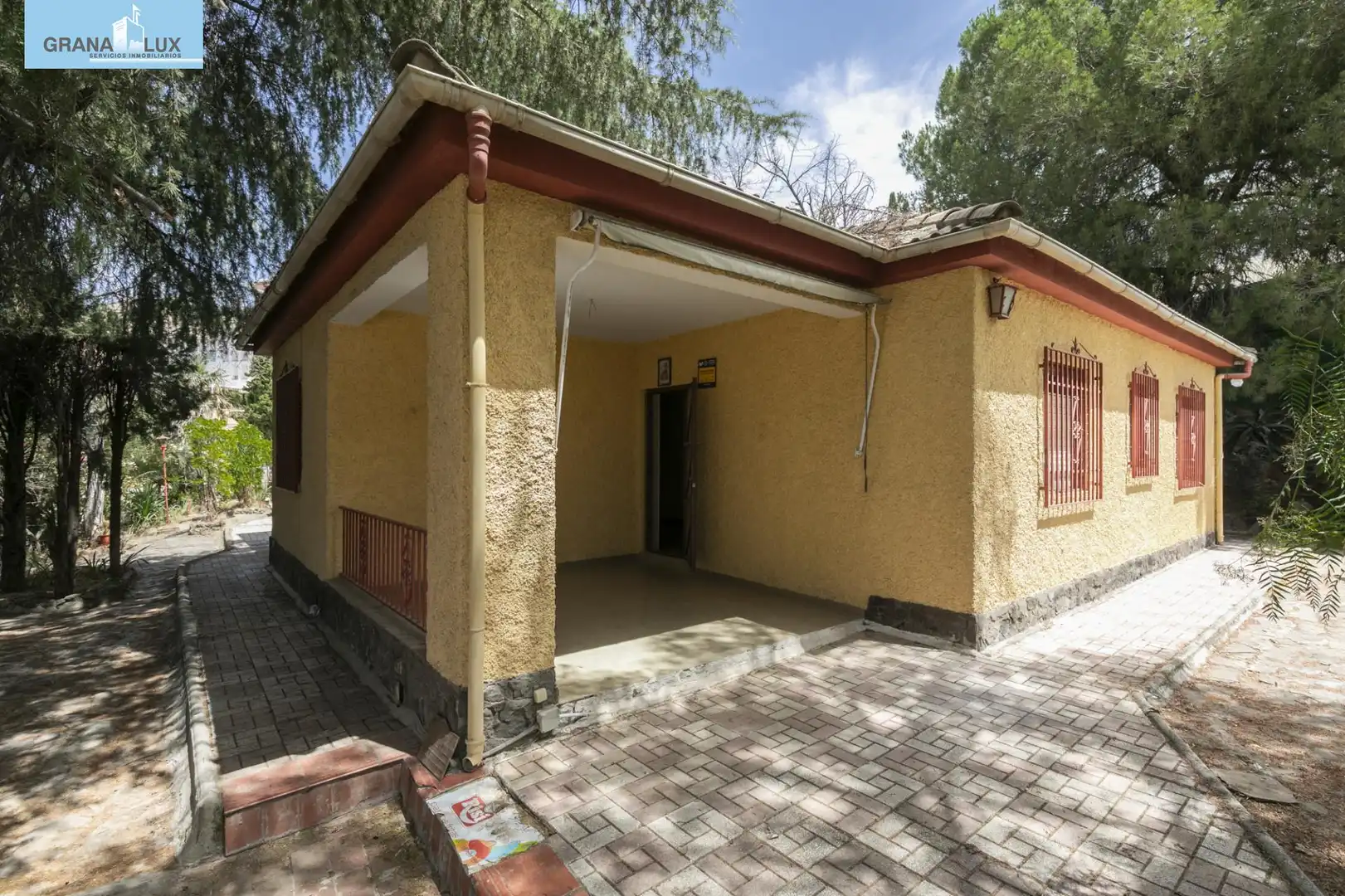 Chalet con piscina en venta en 24 Calle Trajano, imagen 4