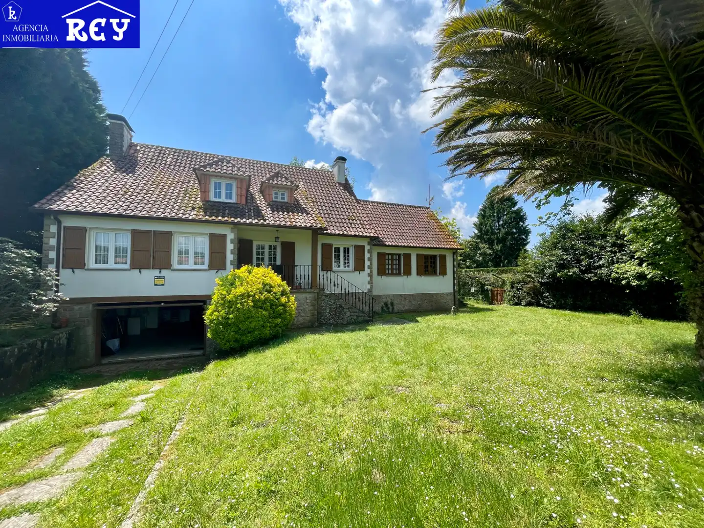 Chalet con jardín en venta en Travesía de Cacheiras