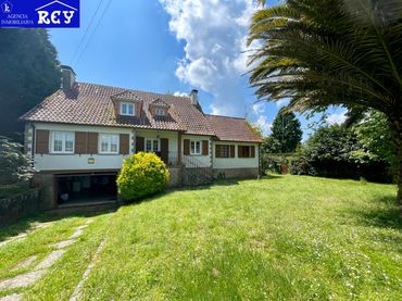 Detached house with garden for sale in Travesía de Cacheiras