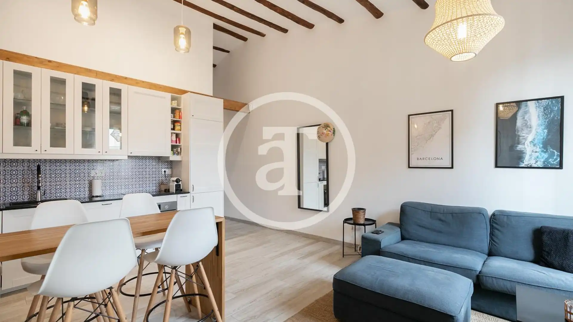 Flat for rent in Carrer d'Alcolea, Sants