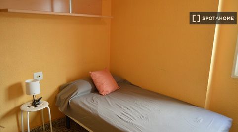 Apartamento de 3 dormitorios en alquiler en Aiora, Valencia