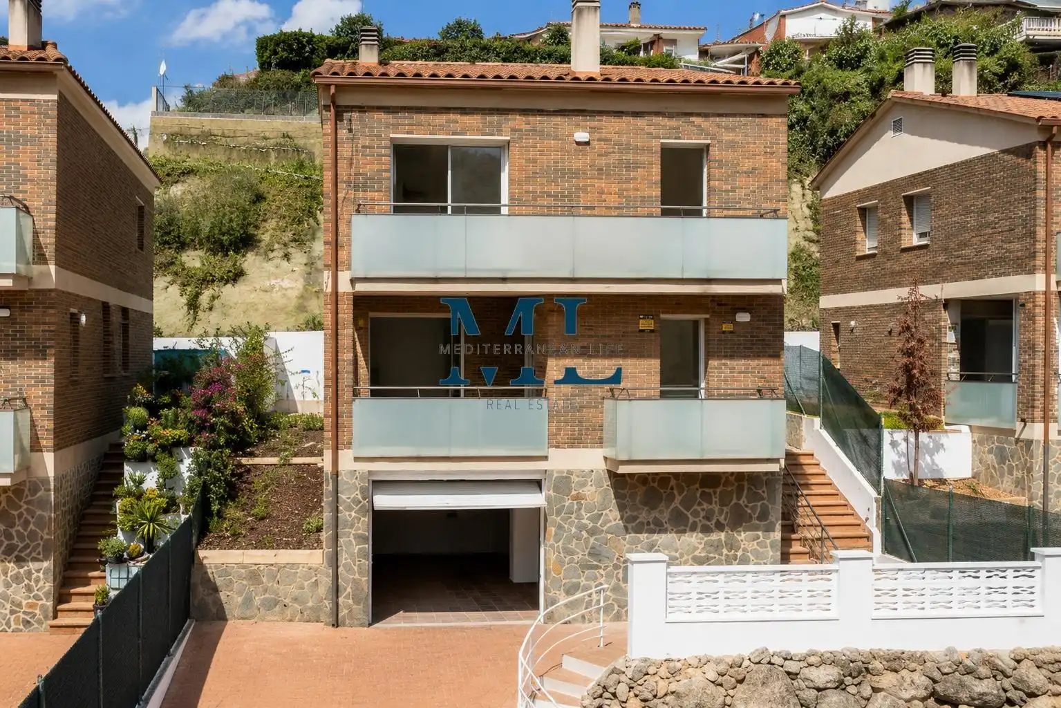 Vista exterior de Casa o chalet en venta en Cubelles con Calefacción
