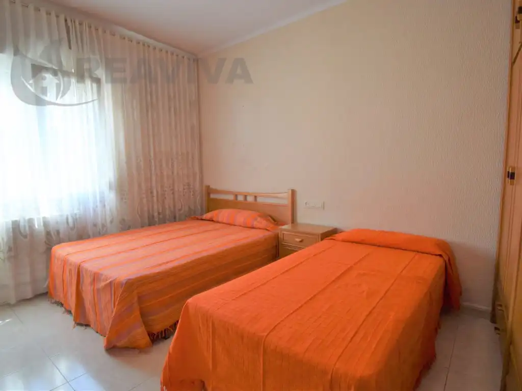 Habitación de Piso en venta en La Seu d'Urgell con Calefacción, Terraza y Horno