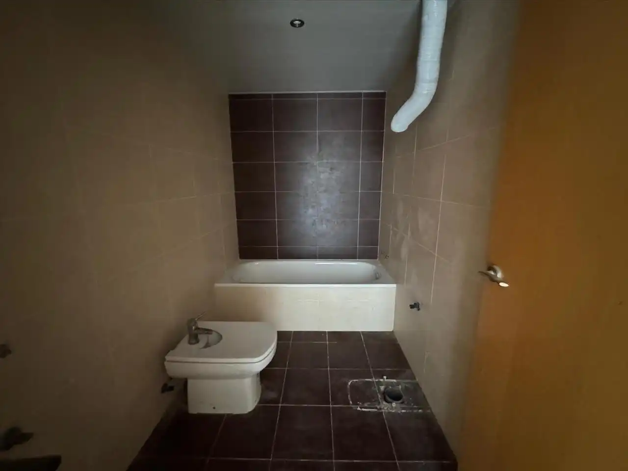 Bathroom of Flat for sale in Móra d'Ebre  with Terrace and Balcony