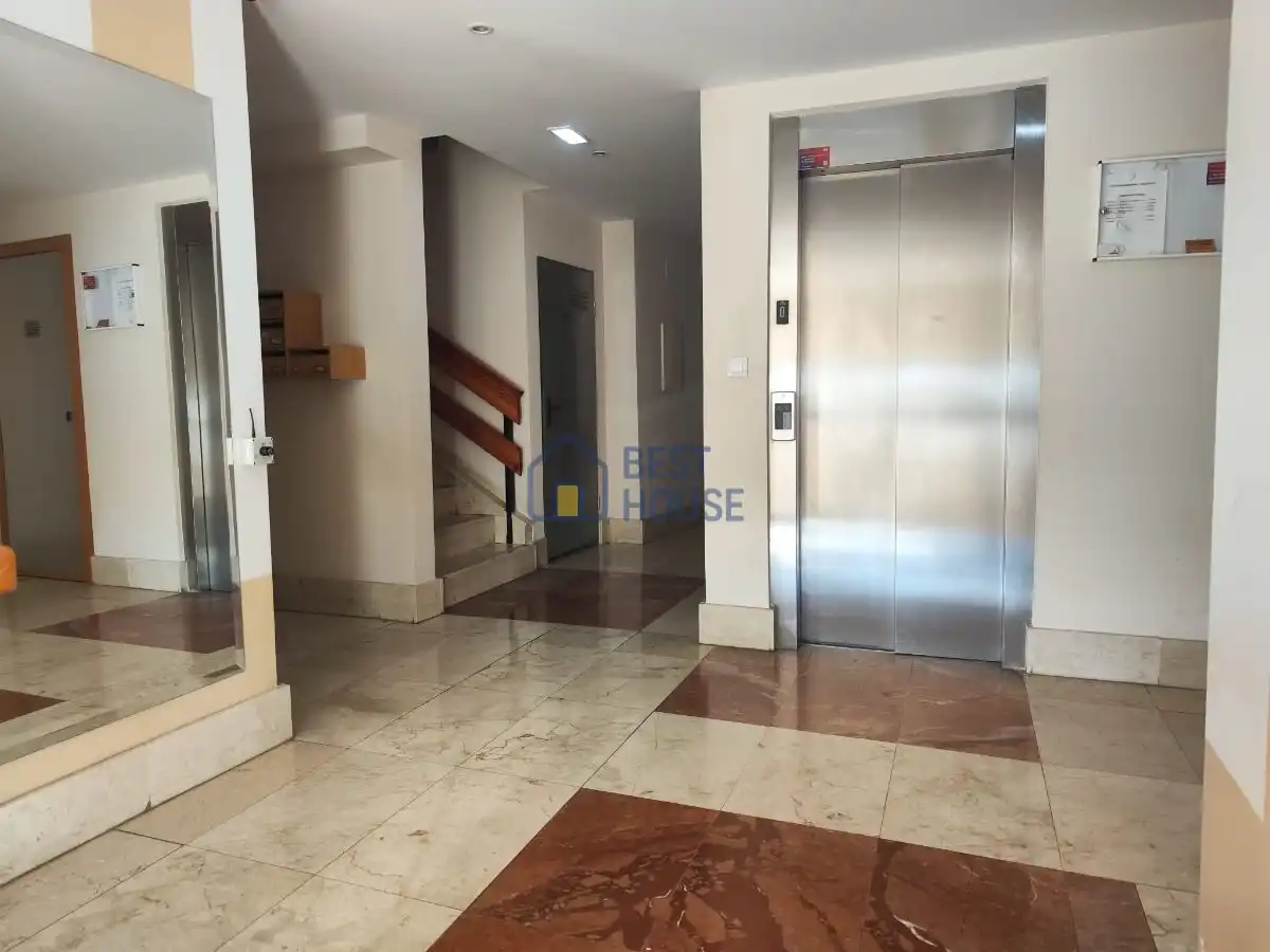 Appartement compact avec ascenseur à vendre à La Lastra, imagen 2