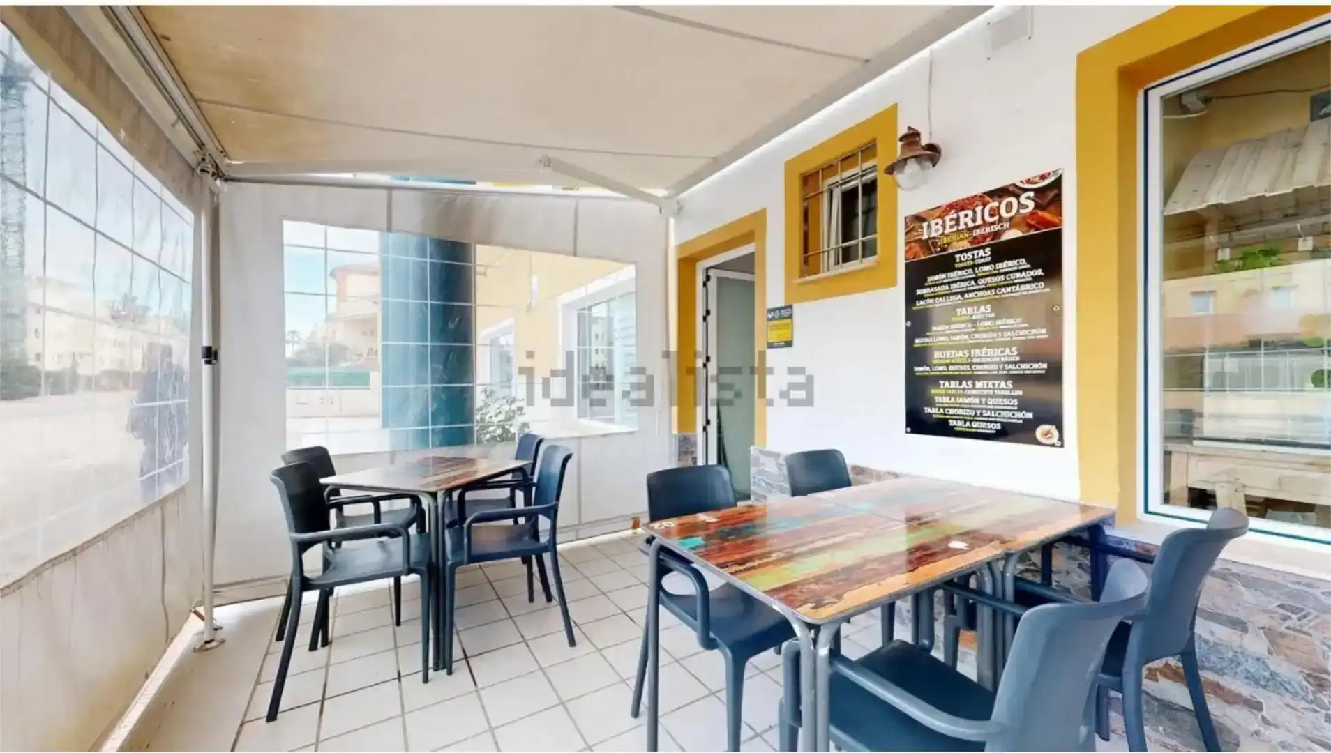 Commercial properties for rent in Oliva  with Air Conditioner