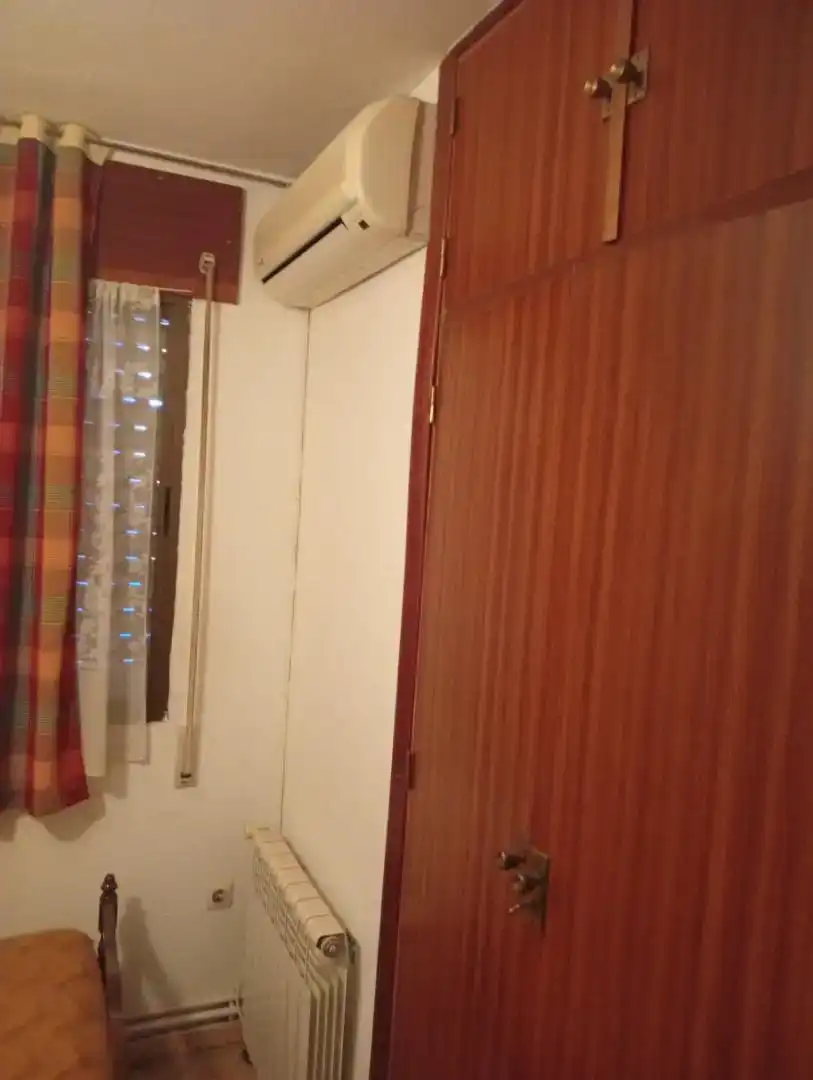 Dormitori de Pis en venda en La Solana   amb Aire condicionat