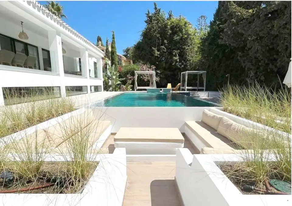 Villa con piscina in vendita a Las Chapas - El Rosario, imagen 2