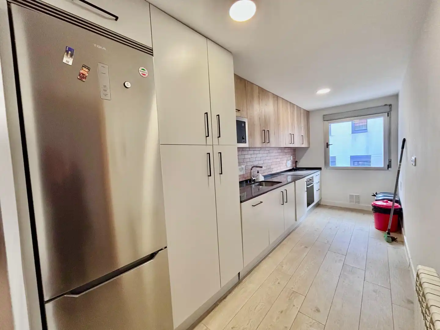Kitchen of Flat for rent in Madrid  with Air Conditioner, Heating and Storage room