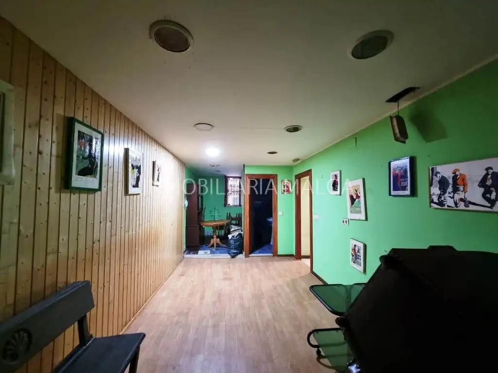 Commercial properties for sale in Colunga