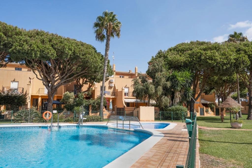 Garden of Single-family semi-detached for sale in Chiclana de la Frontera  with Air Conditioner, Terrace and Storage room