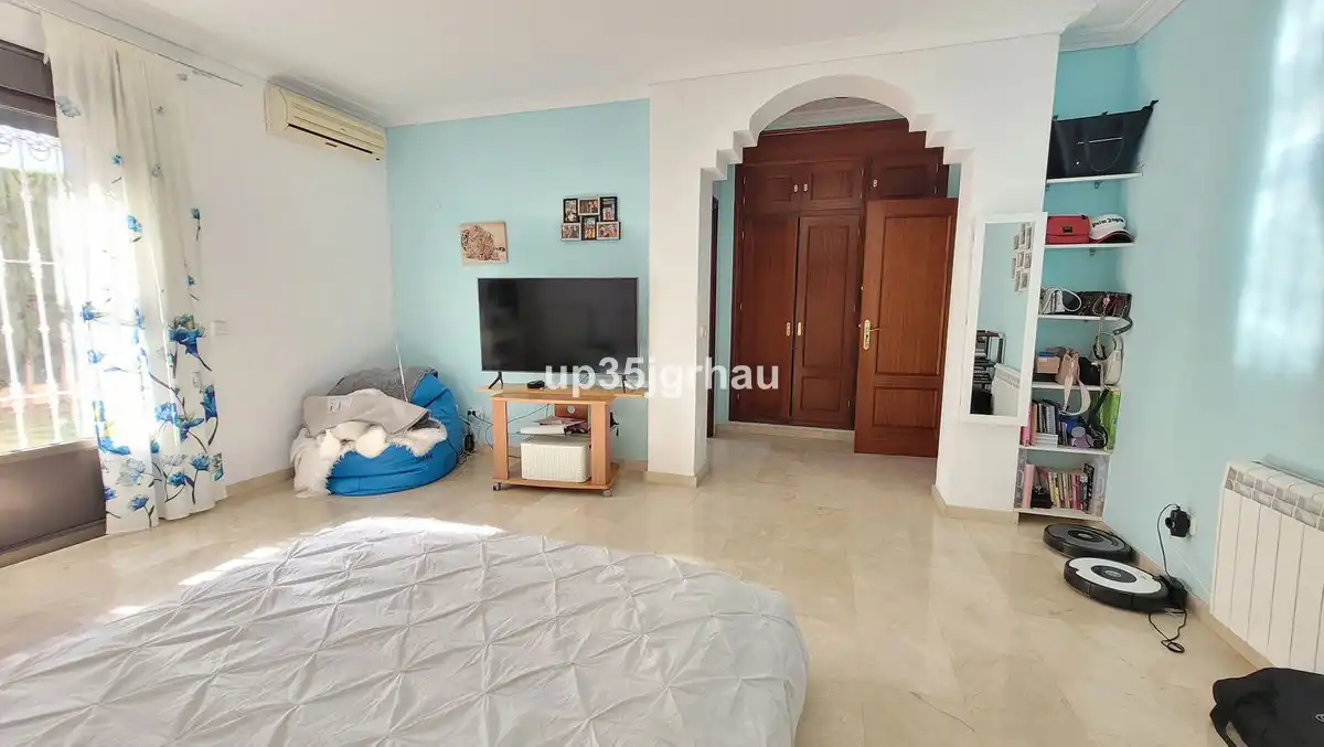 Villa mit Pool zum Verkauf in Avenida Benamara 15, imagen 18