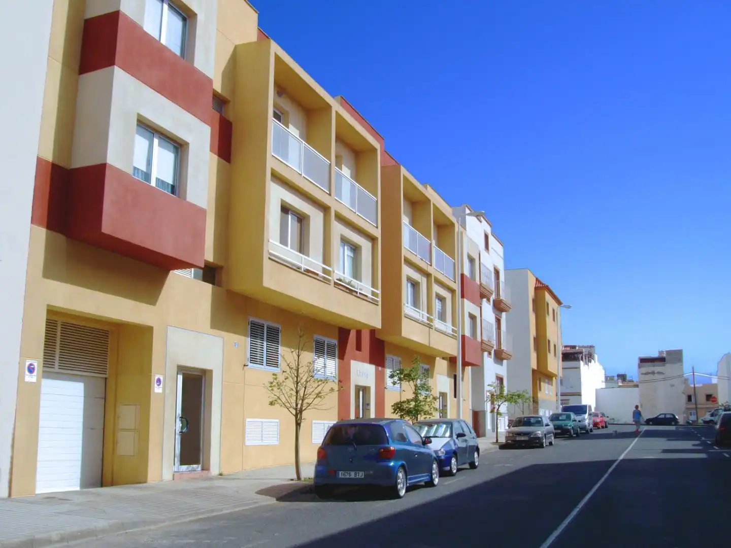 Flat for sale in Calle Tara 8