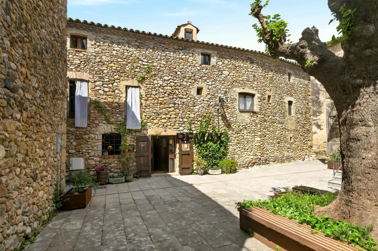 Vista exterior de Casa o chalet en venta en Esponellà con Calefacción, Jardín privado y Terraza