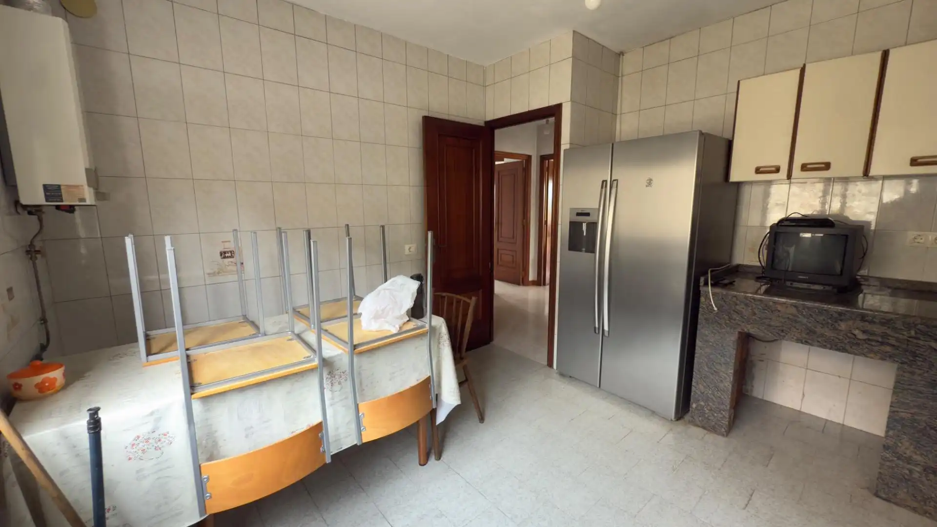 Cocina de Casa o chalet en venta en Avión con Calefacción, Jardín privado y Trastero