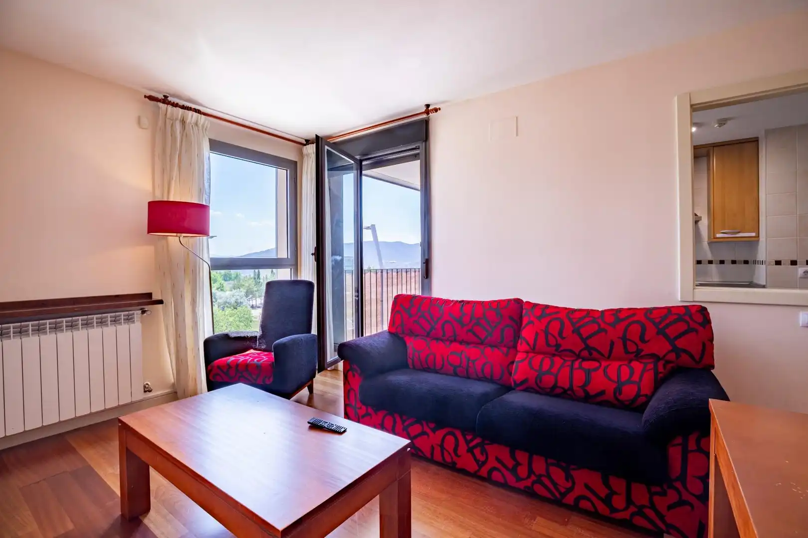 Wohnzimmer von Wohnung zum Verkauf in Sabiñánigo mit Heizung, Parkett und Terrasse
