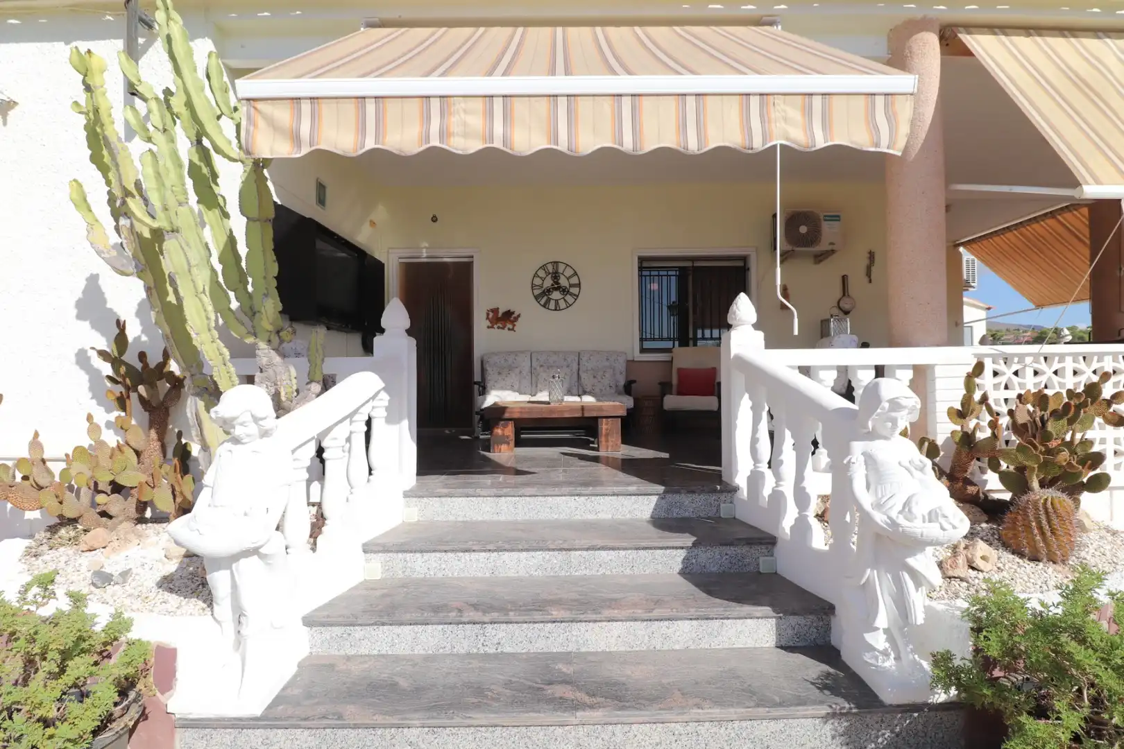Casa rústica con piscina en venta en Crevillent, imagen 8