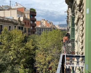 Vista exterior de Pis de lloguer en  Barcelona Capital amb Aire condicionat, Terrassa i Balcó