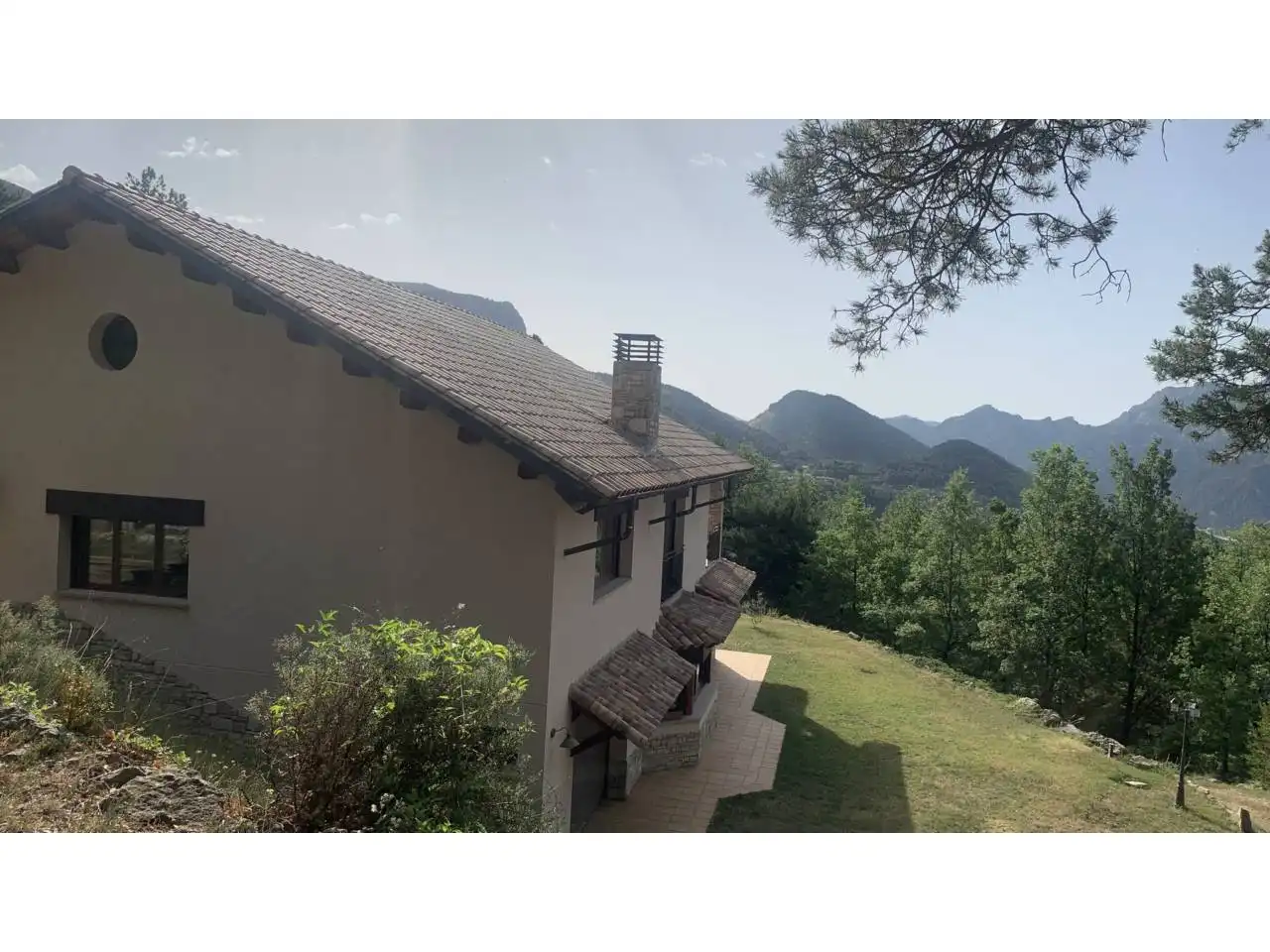Vista exterior de Casa o chalet en venta en Guixers con Calefacción, Jardín privado y Parquet