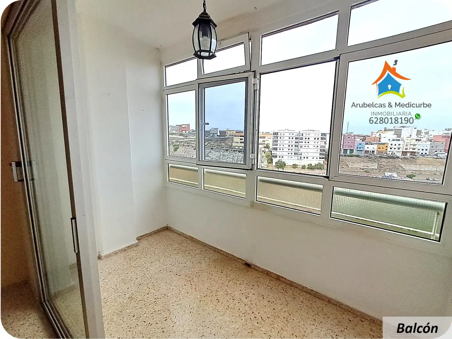 Terraza de Piso en venta en Las Palmas de Gran Canaria con Amueblado, Horno y Balcón