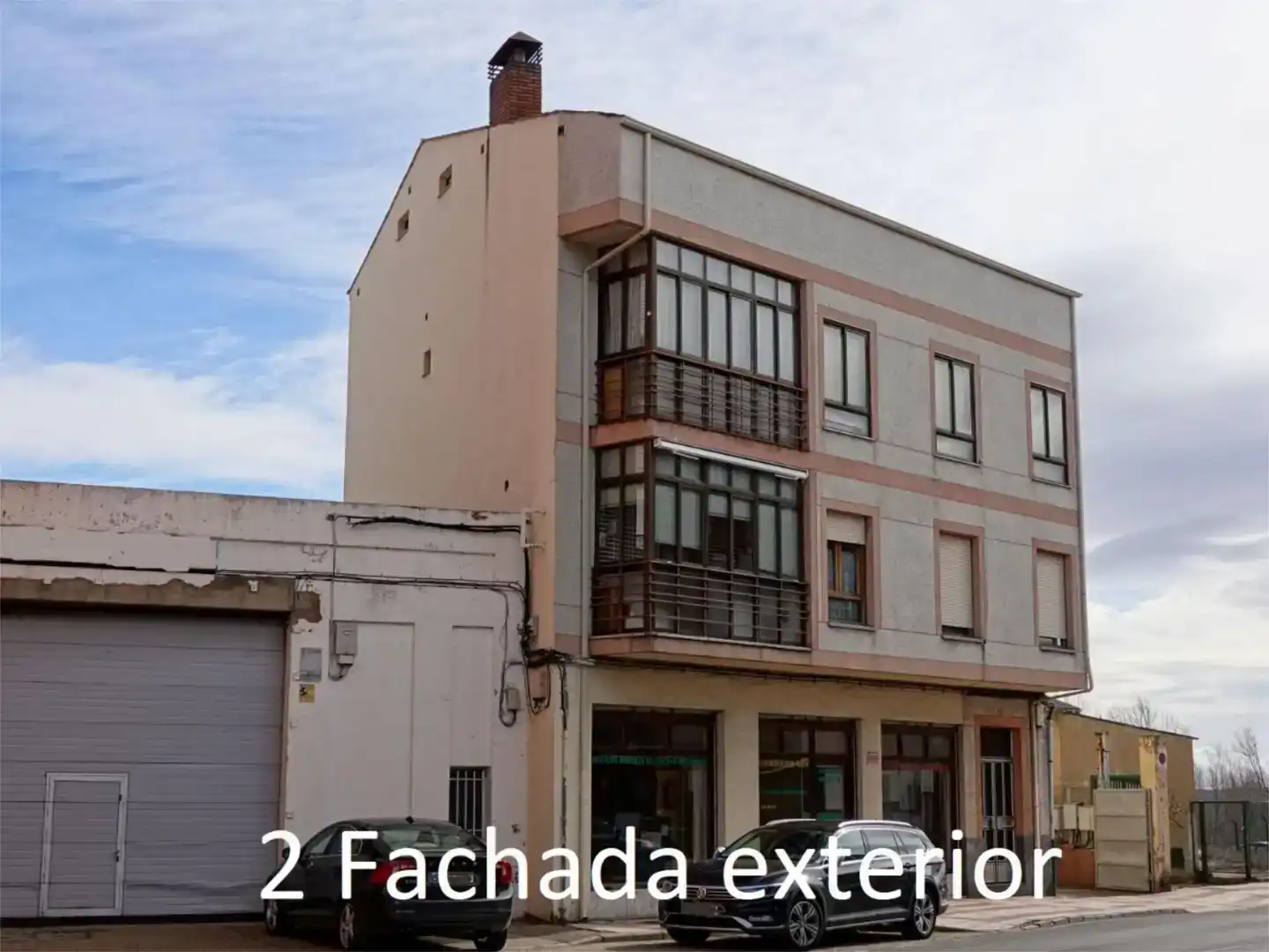 Vista exterior de Pis en venda en Trobajo del Camino