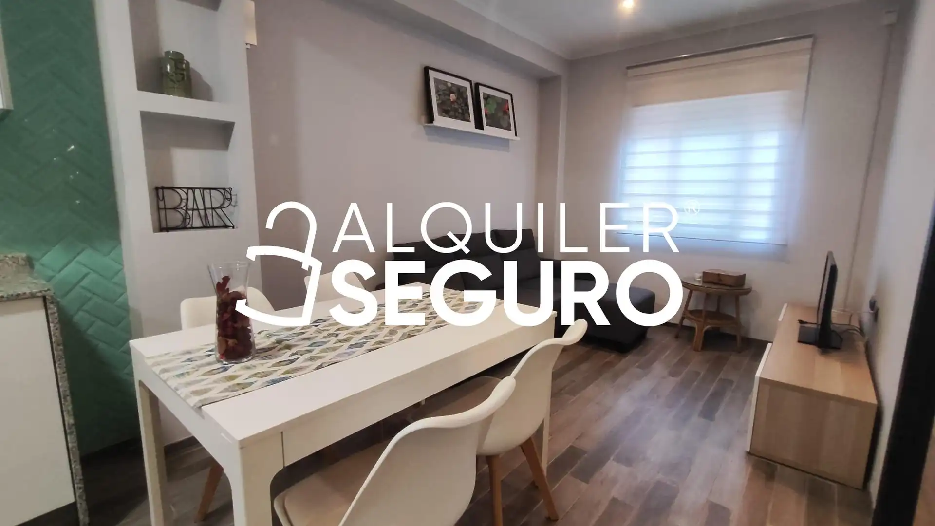 Dining room of Study for rent in Pobles de l'Oest