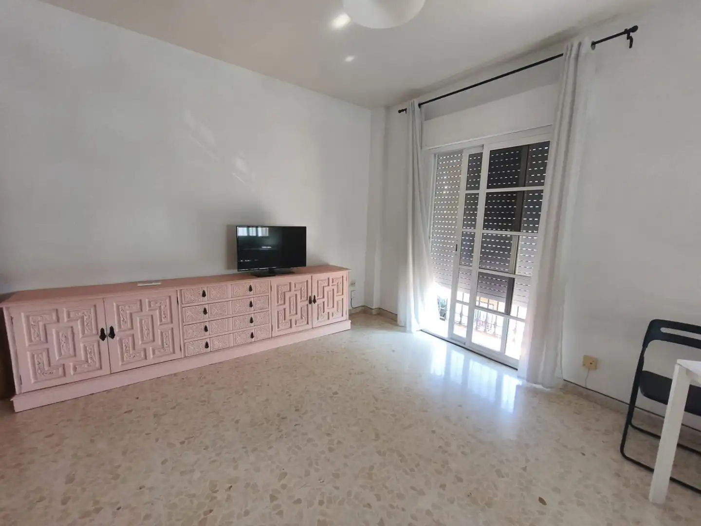 Sala de estar de Piso de alquiler en Cártama con Terraza, Trastero y Amueblado