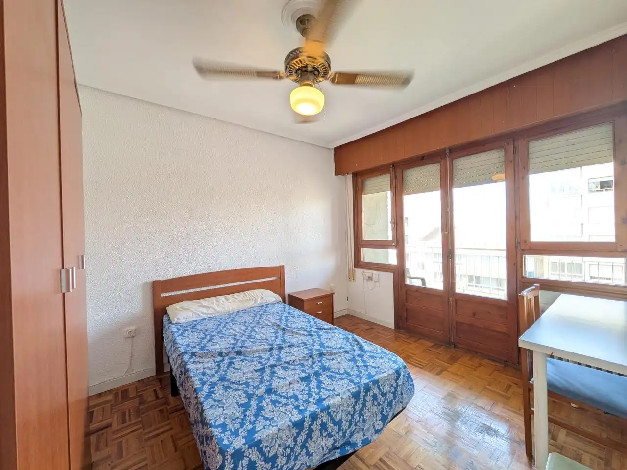 Wohnung zur Miete in Avenida de España, Hospital