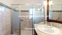 Bathroom of House or chalet to rent in Espartinas  with Air Conditioner, Private garden and Swimming Pool