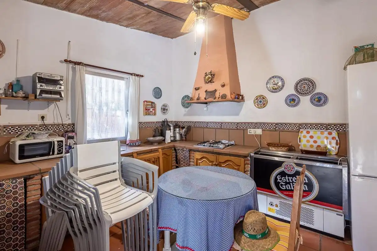 Cuina de Casa o xalet en venda en Las Gabias amb Calefacció, Jardí privat i Terrassa