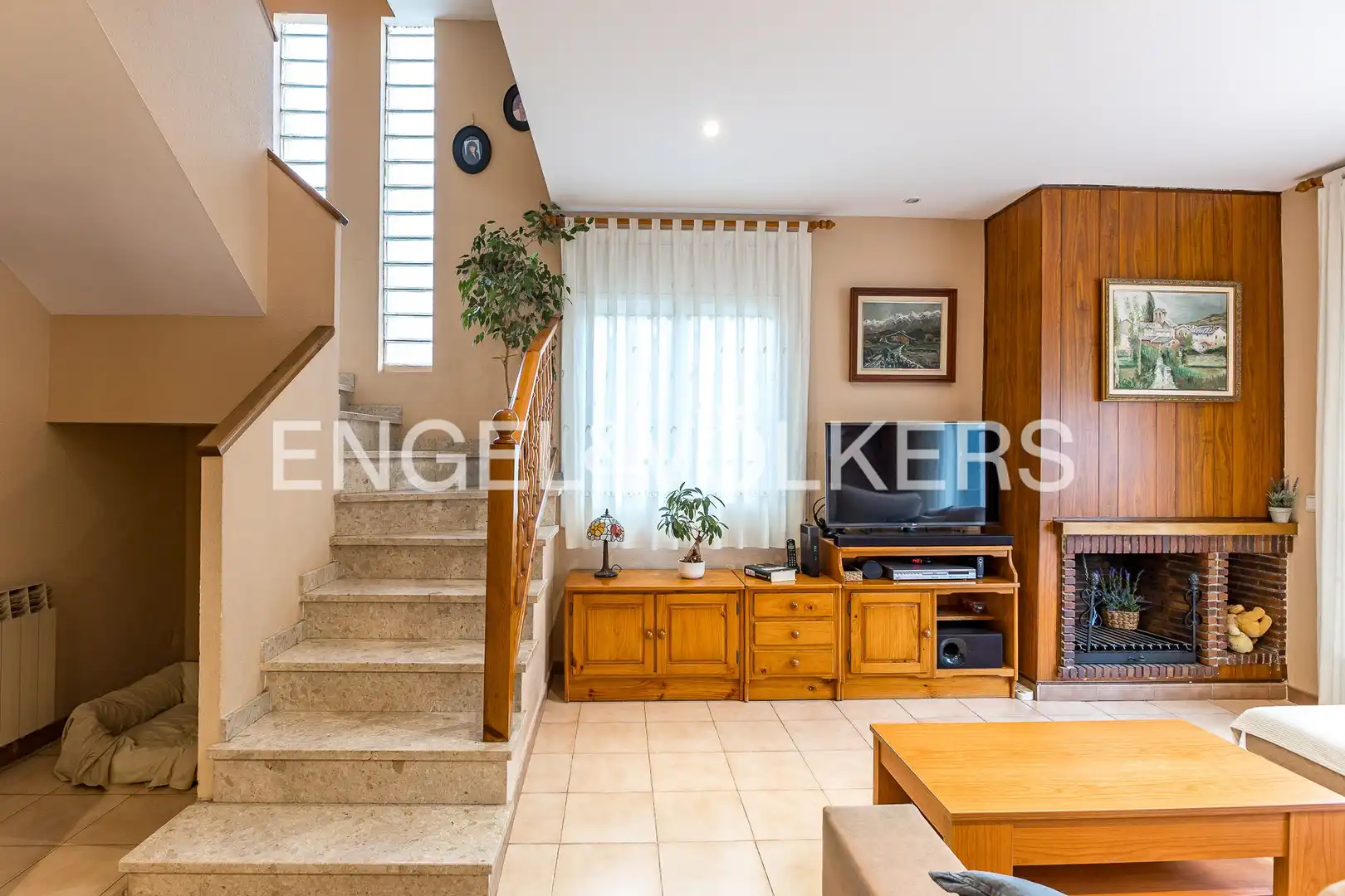 Living room of Houses for sale in Sant Cugat del Vallès  with Air Conditioner, Heating and Private garden