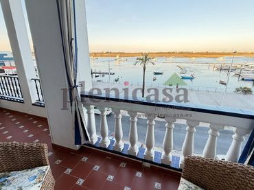 Piso con ascensor en venta en Avenida de la Ría 12