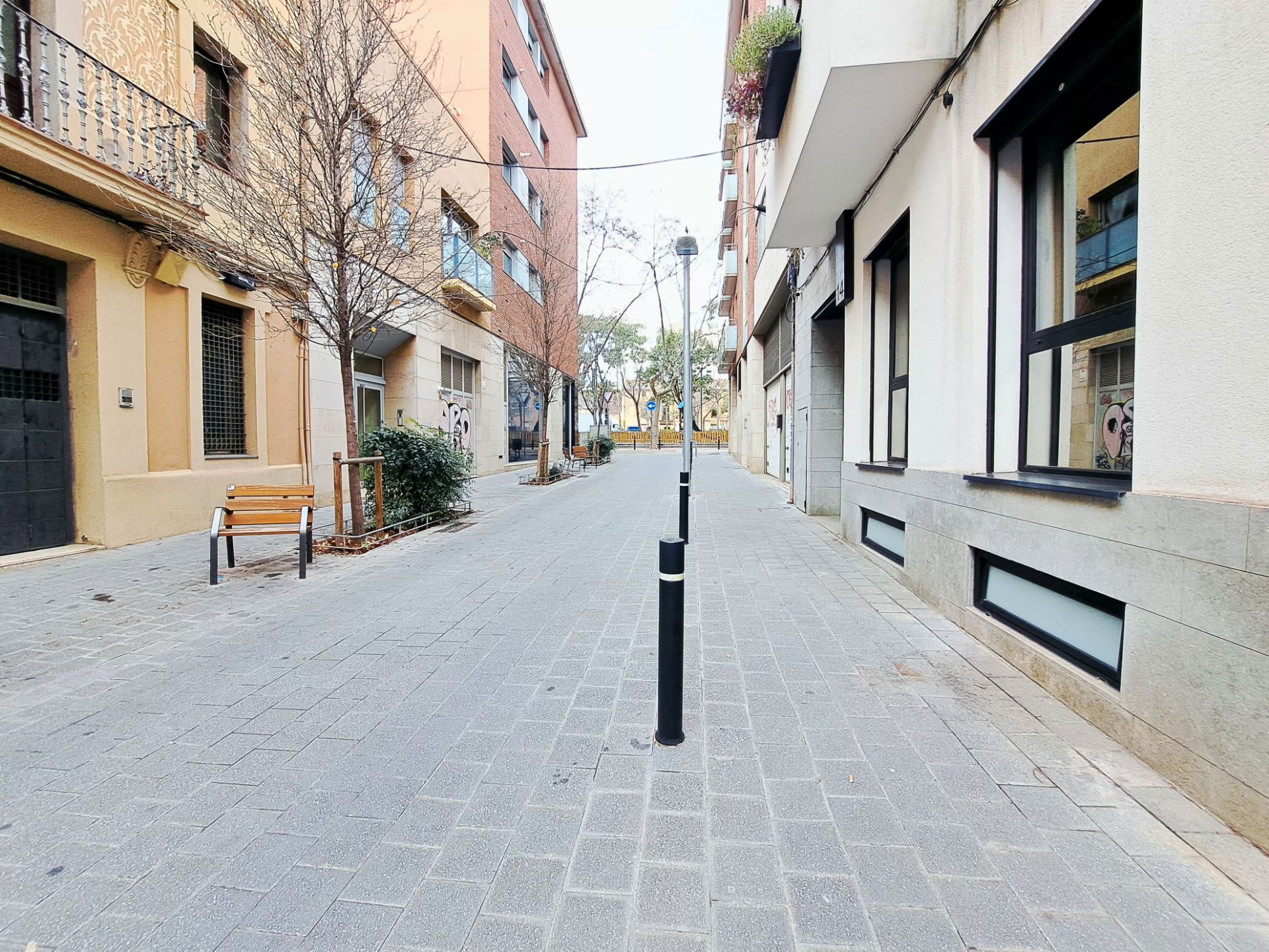 Exterior view of Single-family semi-detached for sale in  Barcelona Capital  with Terrace