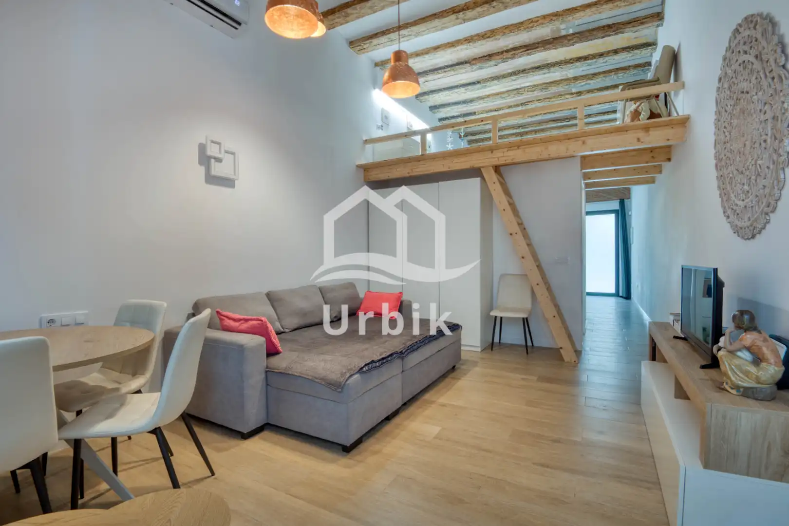 Sala d'estar de Planta baixa en venda en Sant Feliu de Guíxols amb Aire condicionat, Calefacció i Terrassa