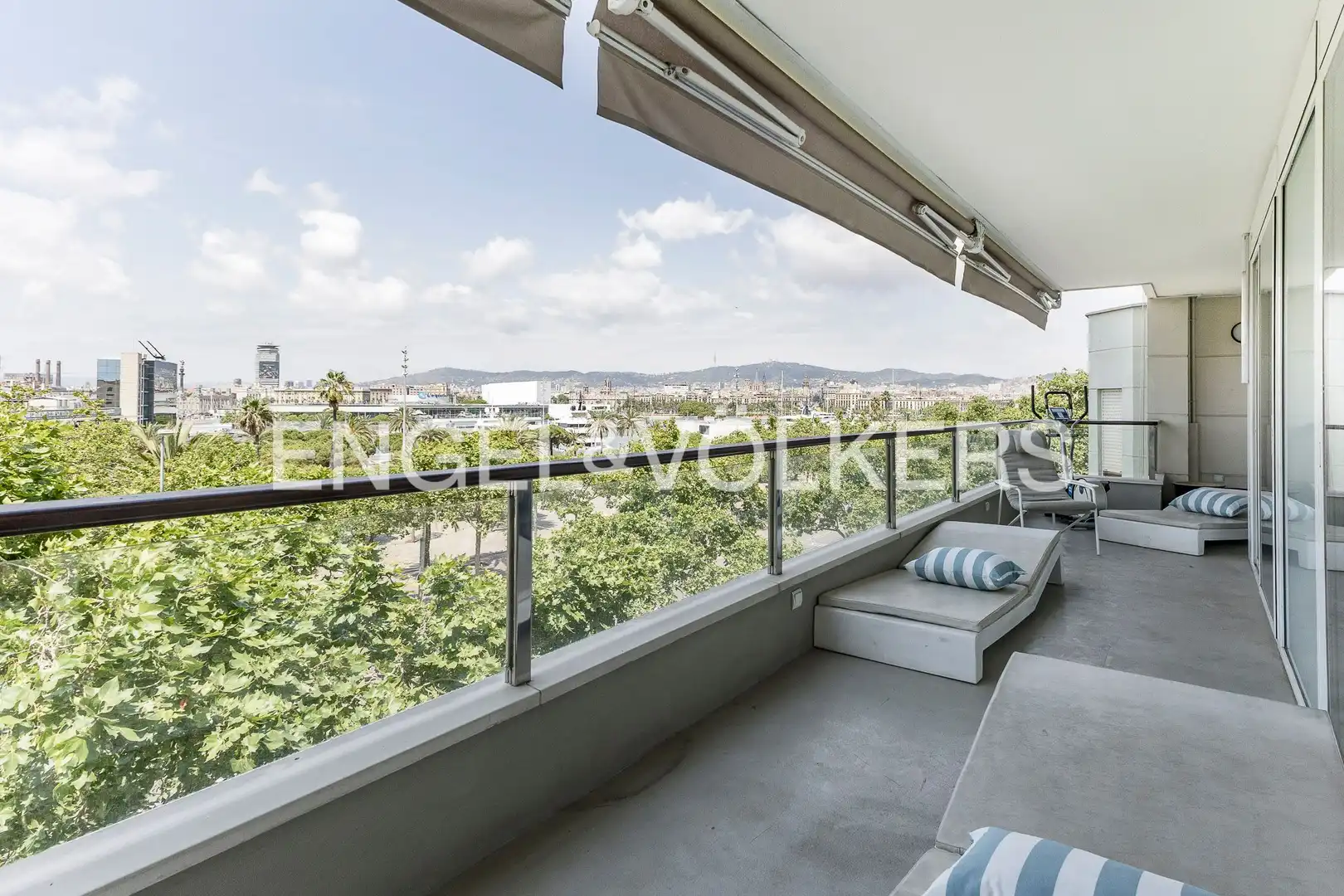 Terrasse von Wohnung zur Miete in Barcelona mit Klimaanlage, Heizung und Parkett