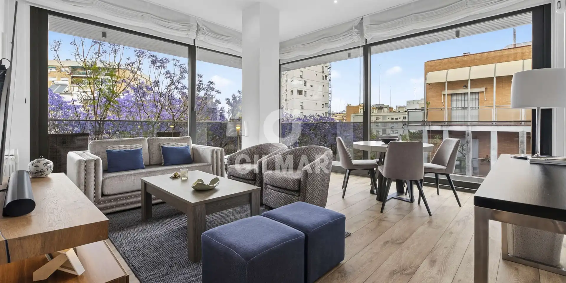 Sala de estar de Piso en venta en Sevilla con Calefacción, Trastero y Piscina