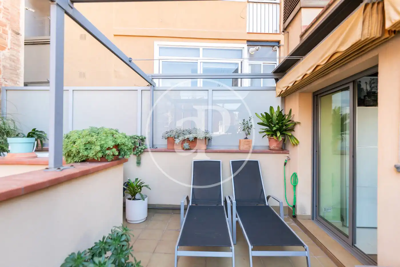 Casa adosada en venta en Passatge de Puigmadrona, El Camp de l'Arpa del Clot