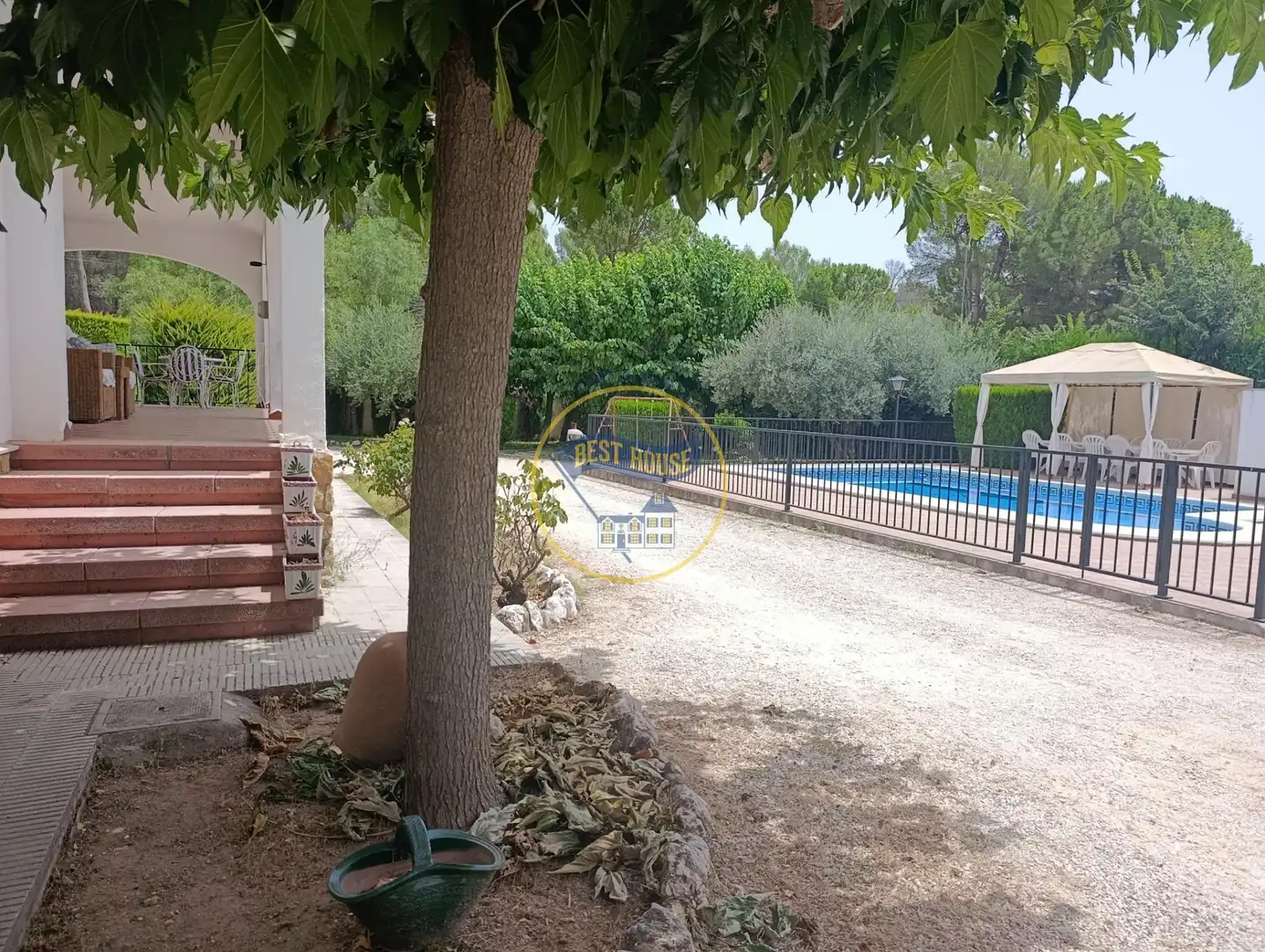 Piscina de Casa o xalet en venda en Ontinyent amb Aire condicionat, Calefacció i Jardí privat