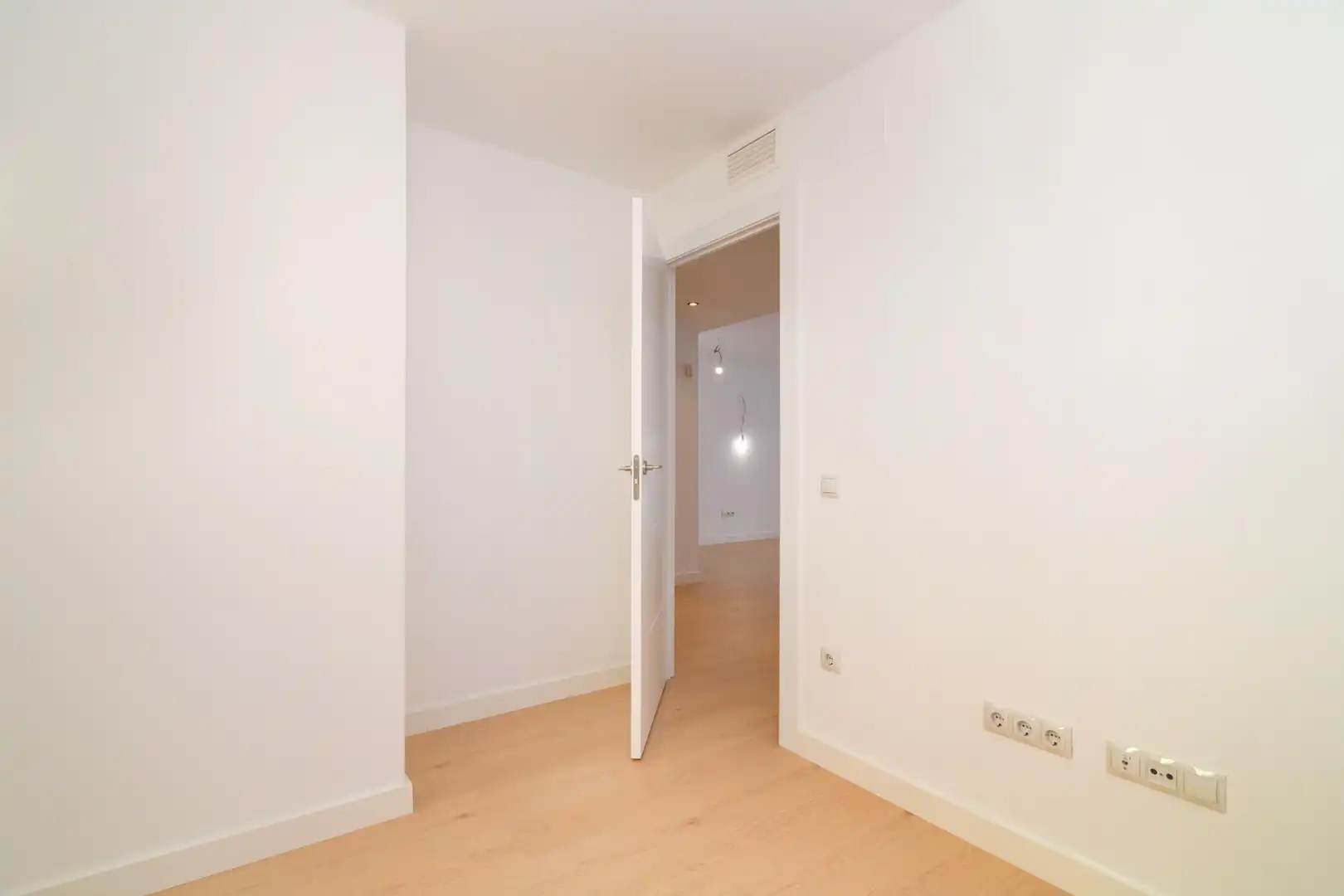 Flat with lift for sale in Carrer Victòria 95, imagen 16