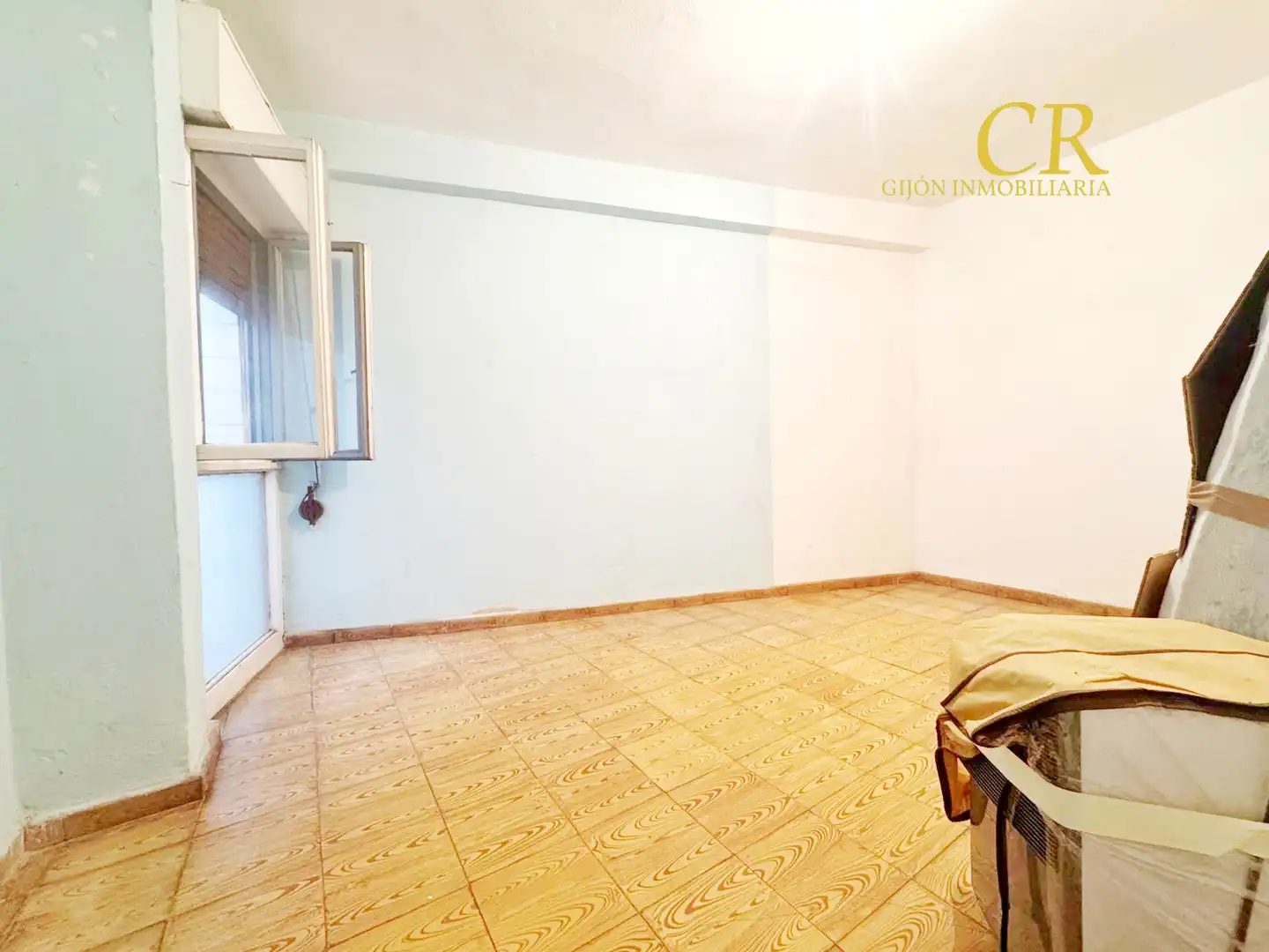 Bedroom of Flat for sale in Gijón   with Oven
