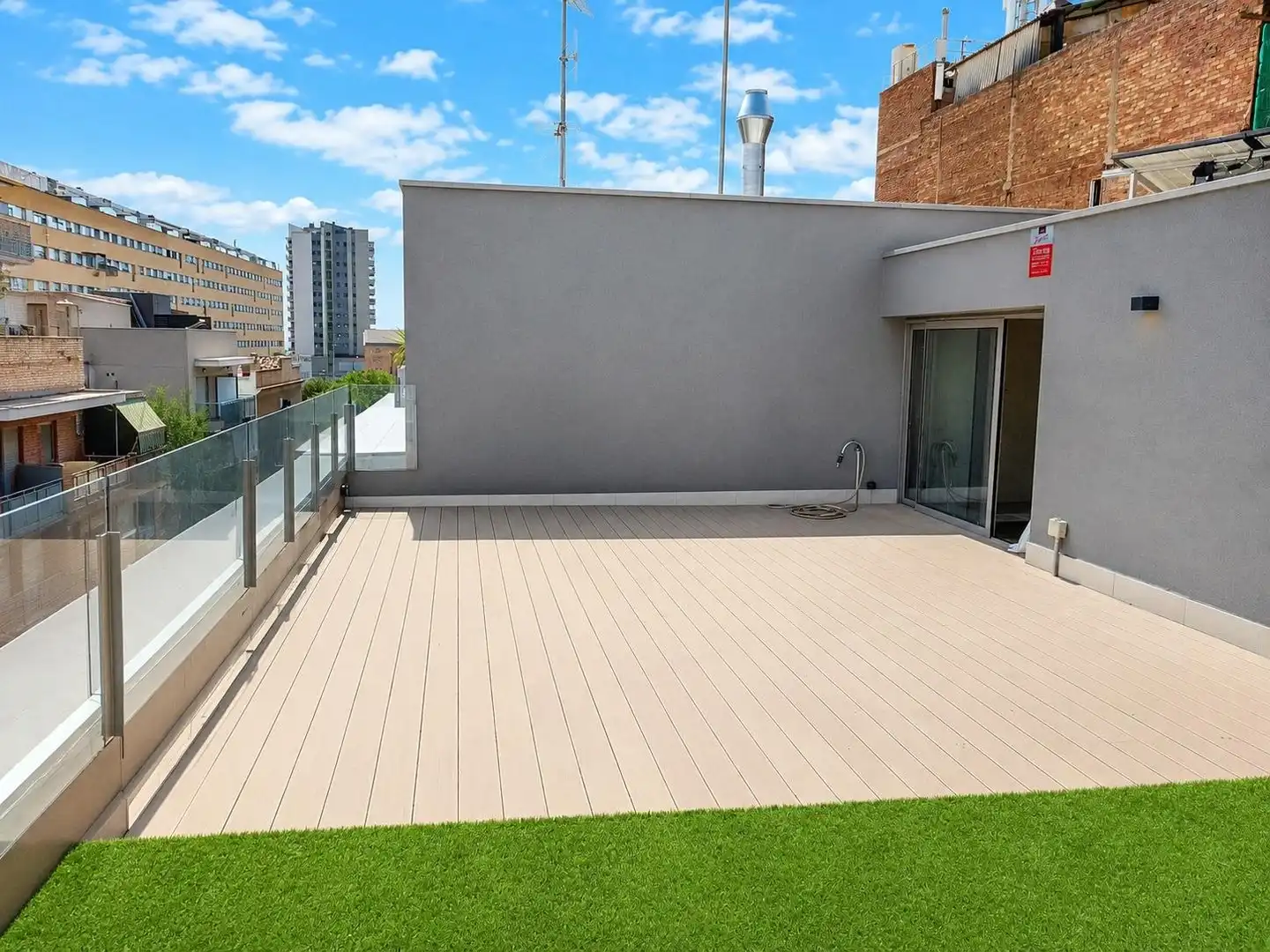 Terrace of Attic for rent in Badalona  with Air Conditioner, Heating and Parquet flooring