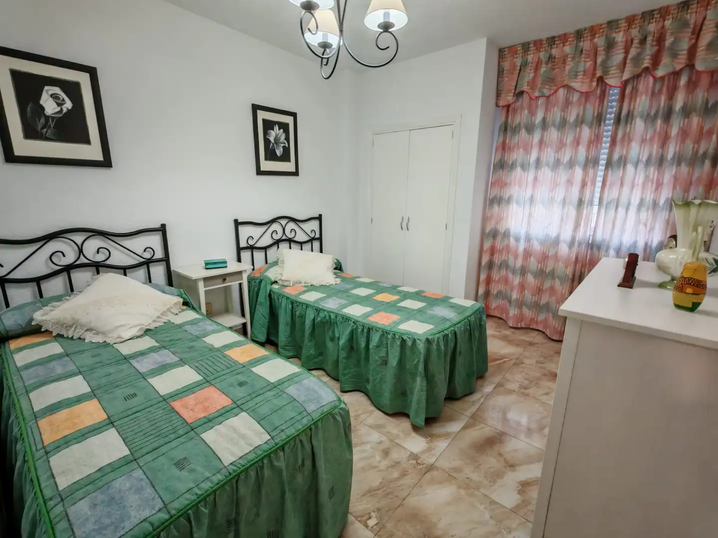 Wohnung zur Miete in Calle Nápoles, Sur - PAU 4