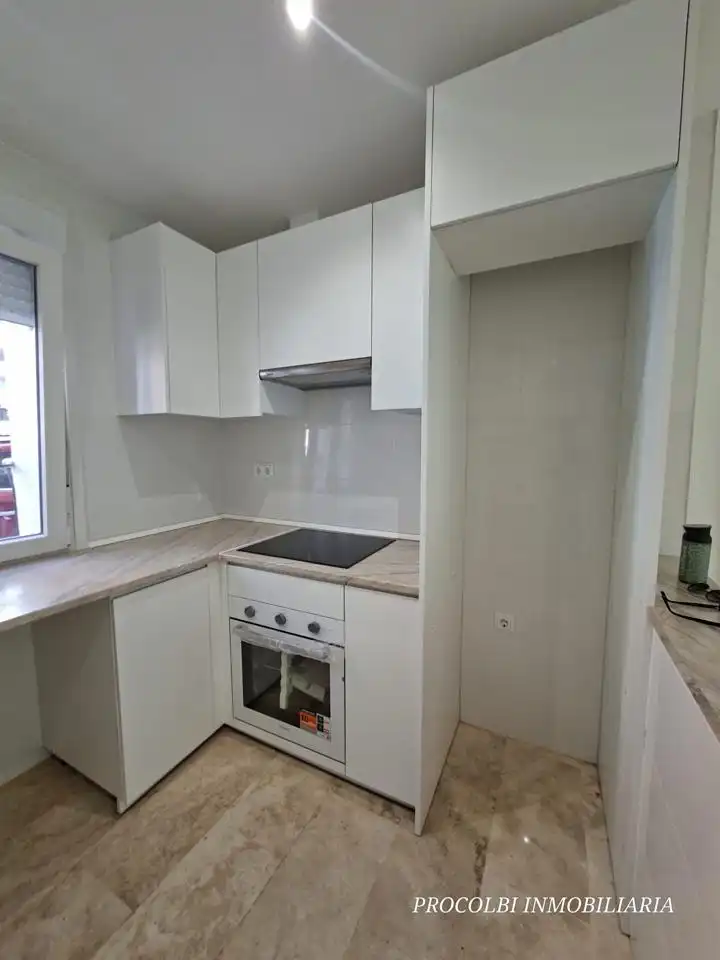 Cuina de Planta baixa en venda en Madrid amb Aire condicionat i Calefacció