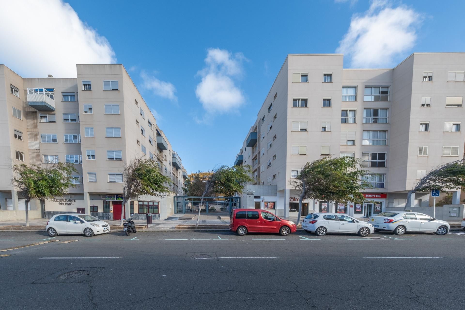 Exterior view of Flat to rent in Las Palmas de Gran Canaria  with Air Conditioner, Furnished and Balcony